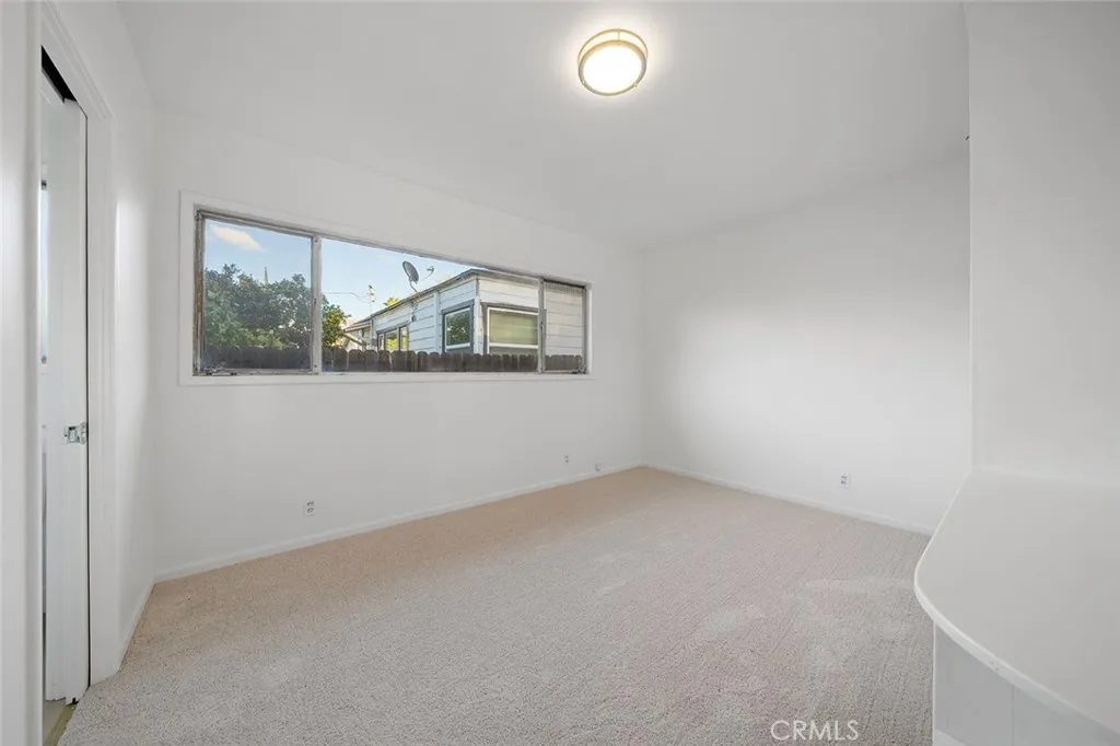 4693 Central, Riverside, California 92506 home-pic-15