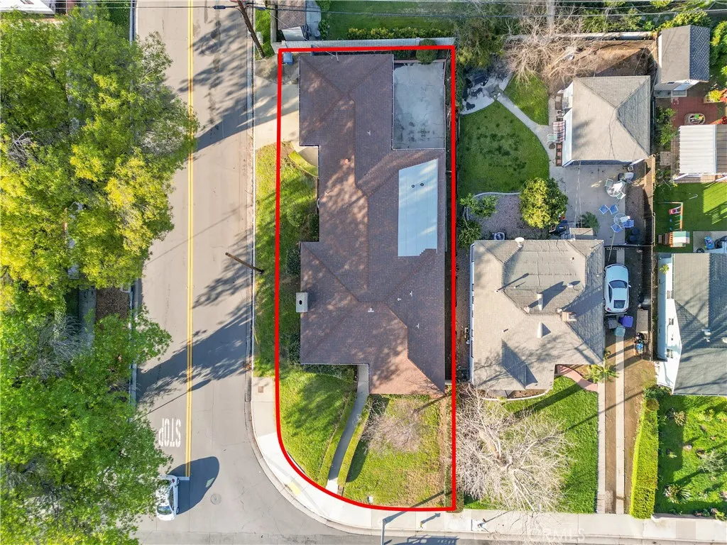 4693 Central, Riverside, California 92506 home-pic-28