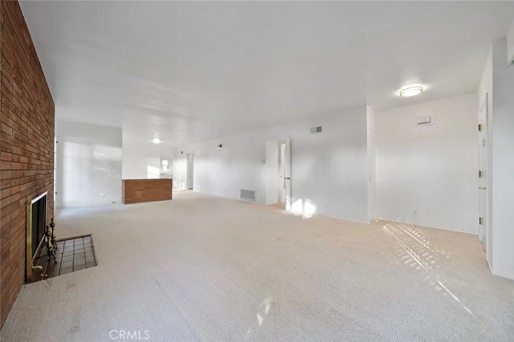 4693 Central, Riverside, California 92506 home-pic-9