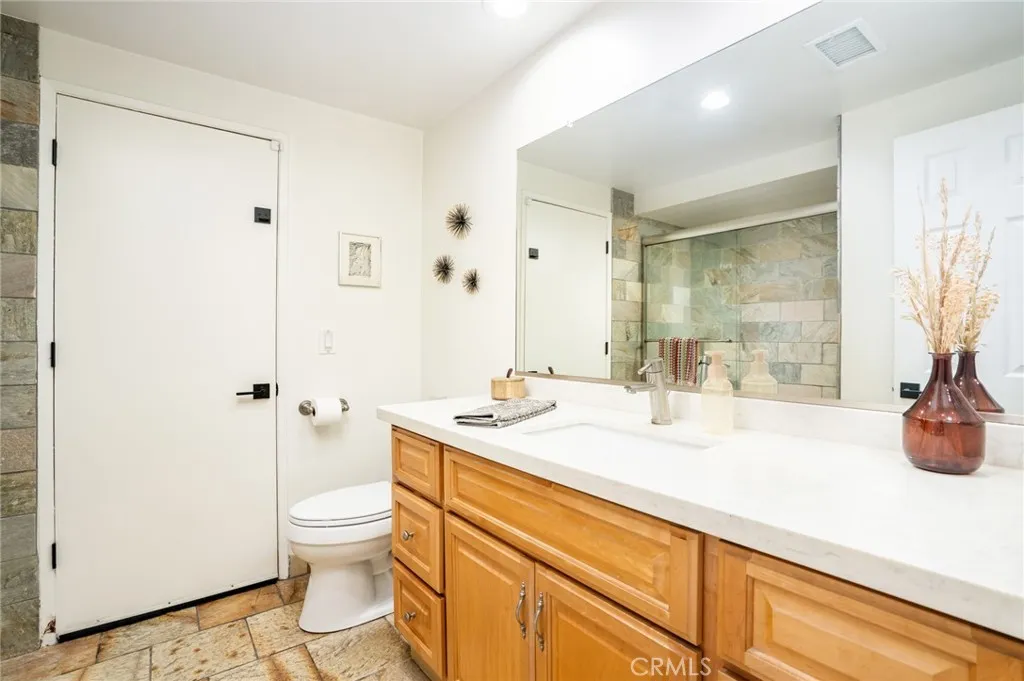 6172 Shields, Huntington Beach, California 92647 home-pic-22