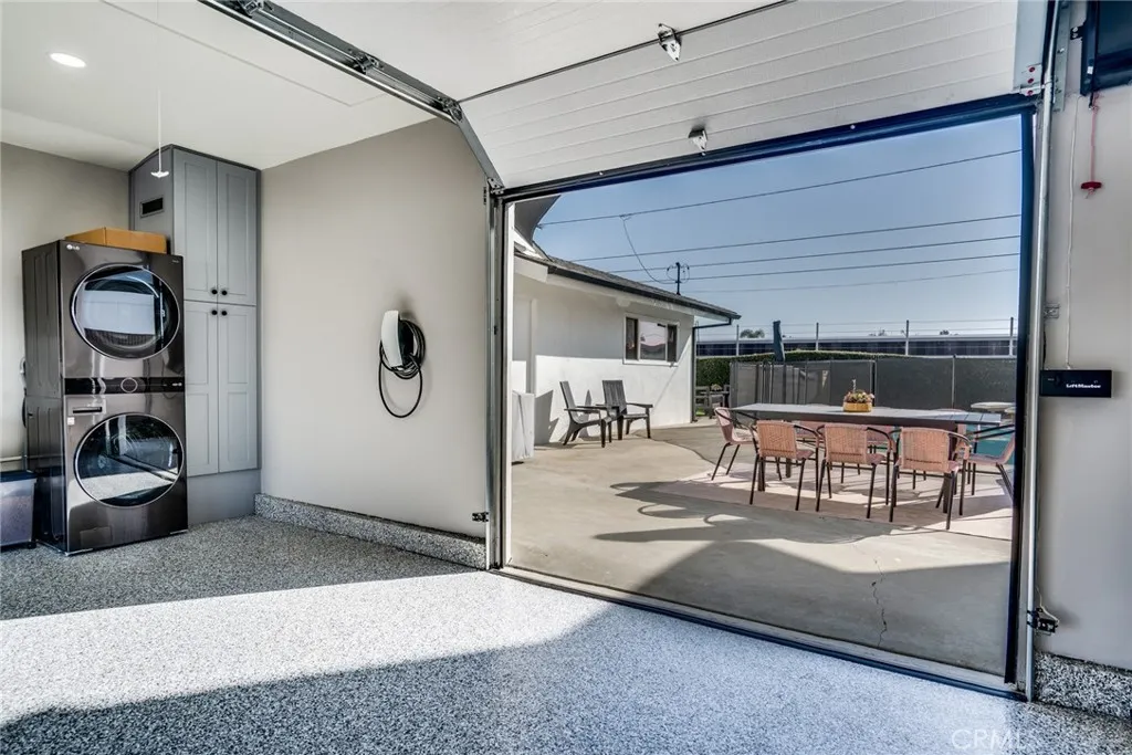 6172 Shields, Huntington Beach, California 92647 home-pic-33