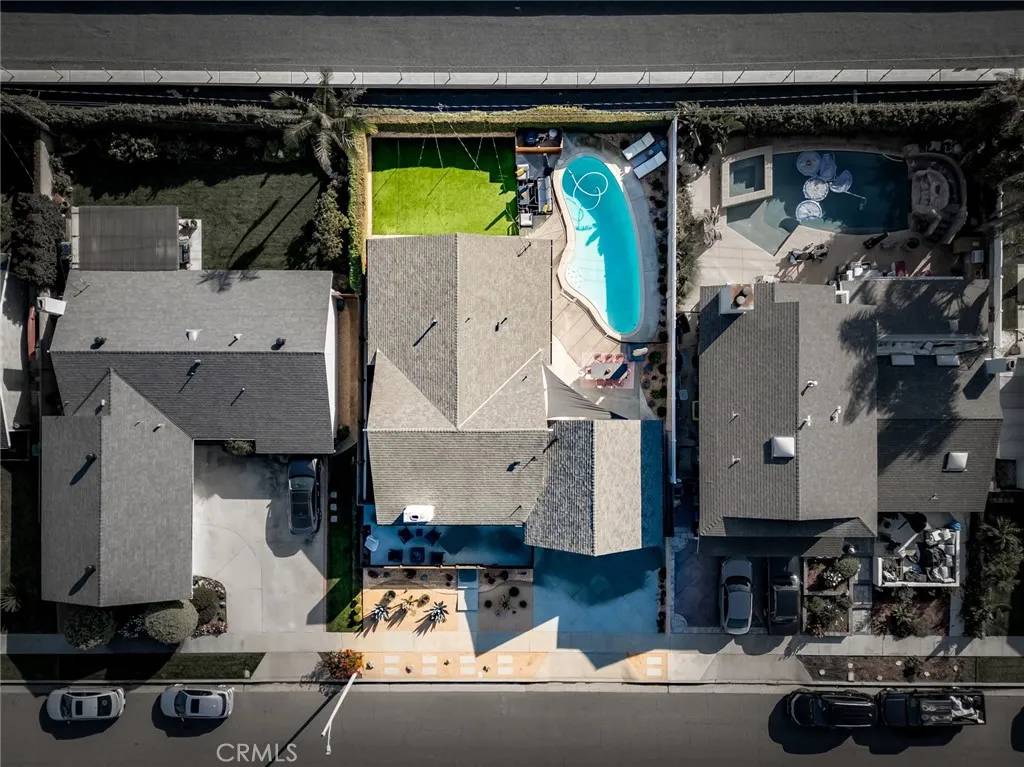 6172 Shields, Huntington Beach, California 92647 home-pic-5