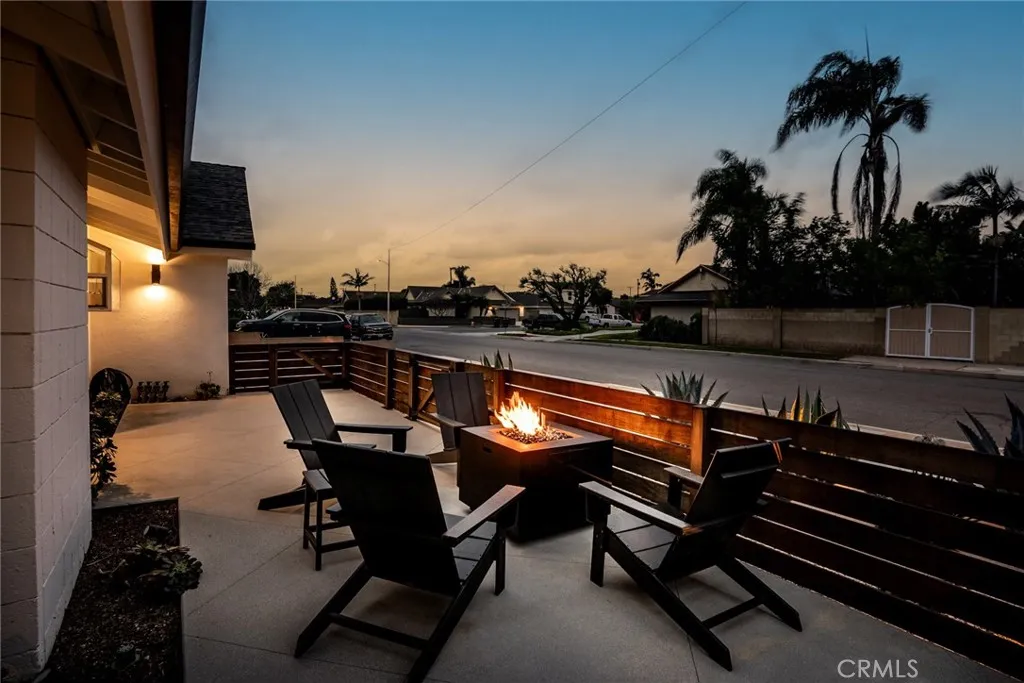 6172 Shields, Huntington Beach, California 92647 home-pic-3