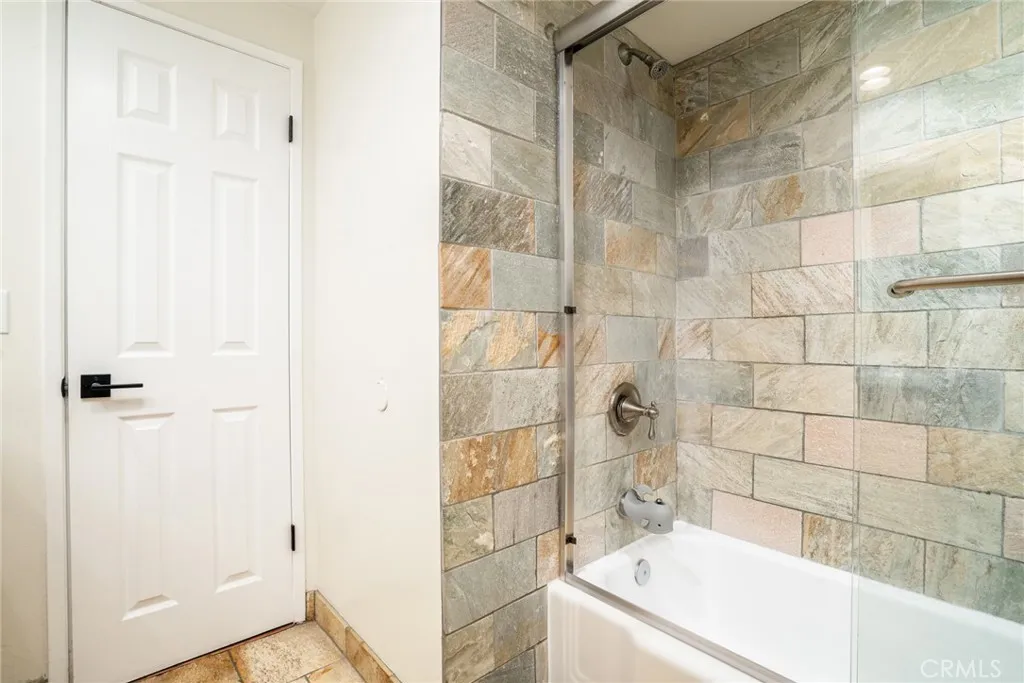 6172 Shields, Huntington Beach, California 92647 home-pic-23