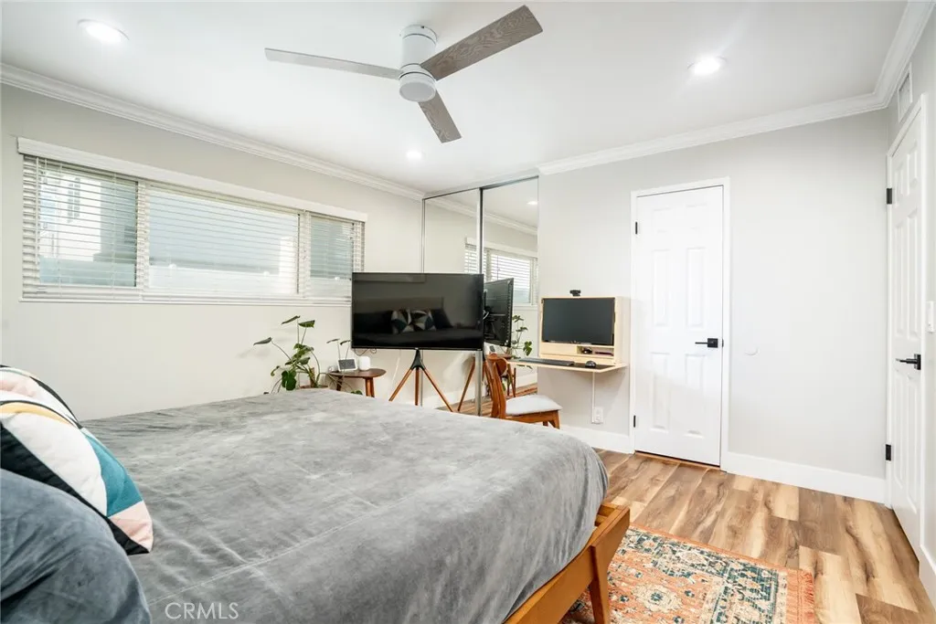 6172 Shields, Huntington Beach, California 92647 home-pic-25