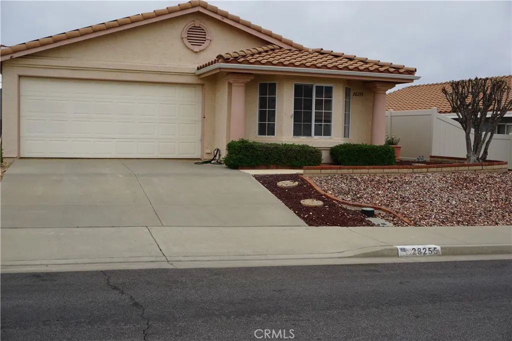 28255 Avenida Francesca, Menifee, California 92585 home-pic-3