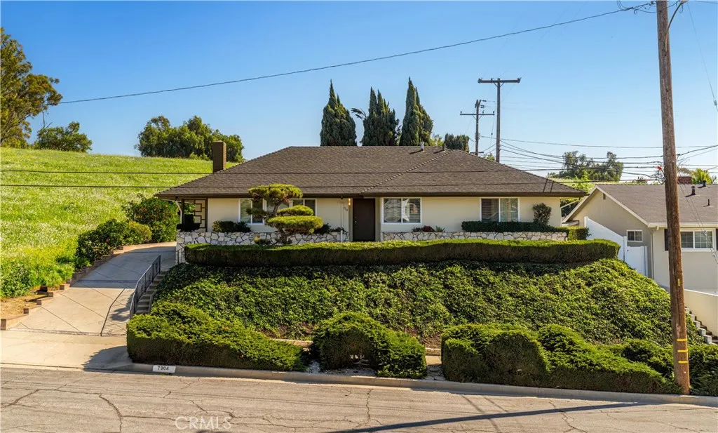 7904 Ocean View, Whittier, California 90602 home-pic-1