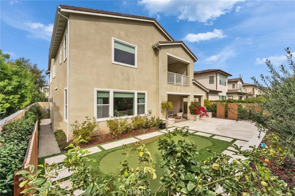 114 Crossover, Irvine, California 92618 home-pic-40