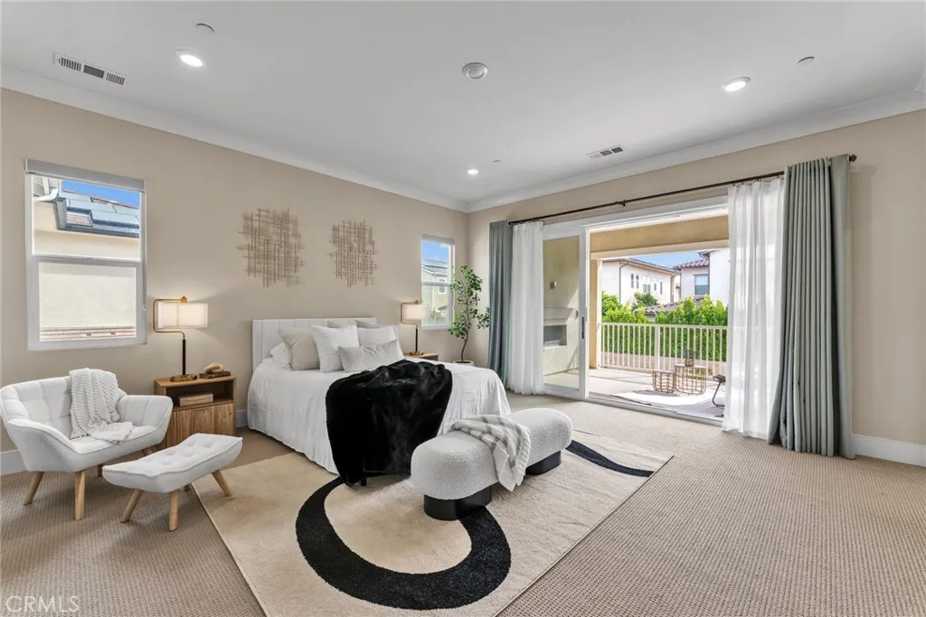 114 Crossover, Irvine, California 92618 home-pic-25