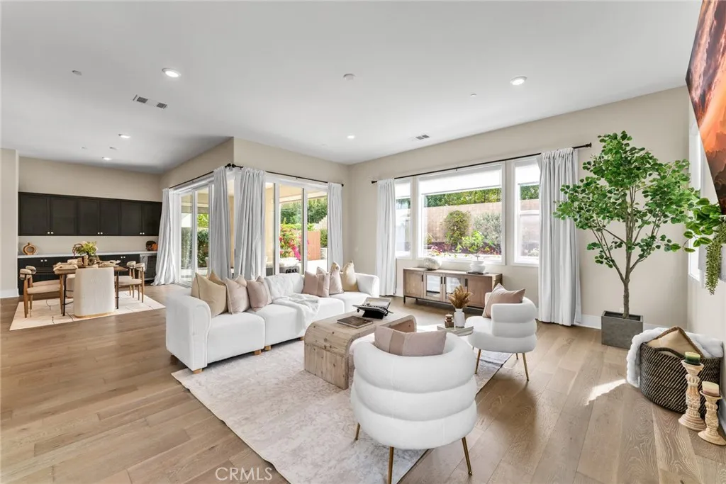 114 Crossover, Irvine, California 92618 home-pic-14