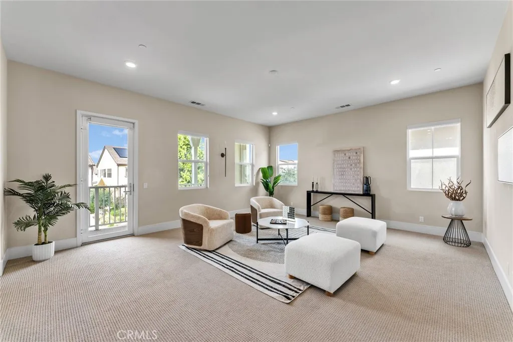 114 Crossover, Irvine, California 92618 home-pic-21