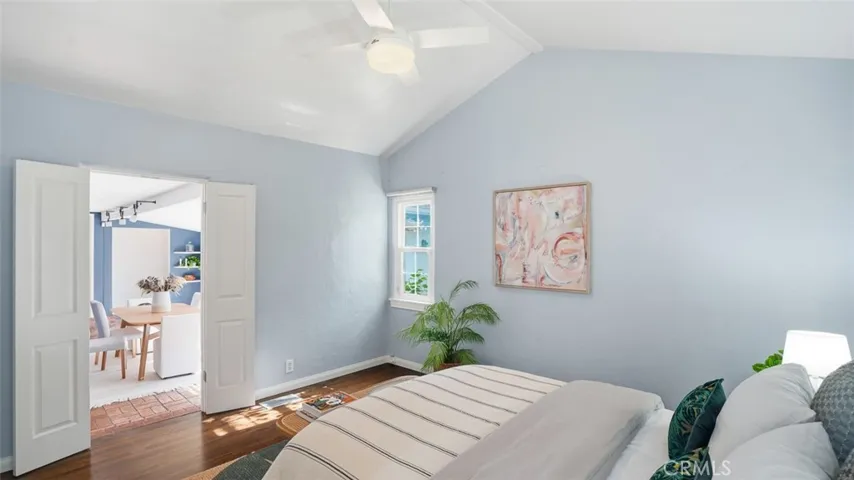 13360 Magnolia, Sherman Oaks, California 91423