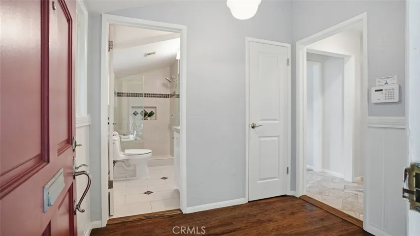 13360 Magnolia, Sherman Oaks, California 91423