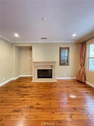 *Image taken before tenant moved in