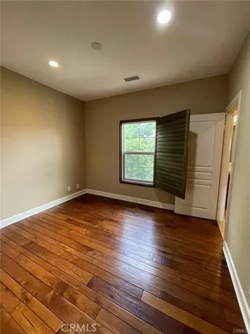 *Image taken before tenant moved in