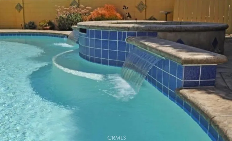 Pool & Spa
