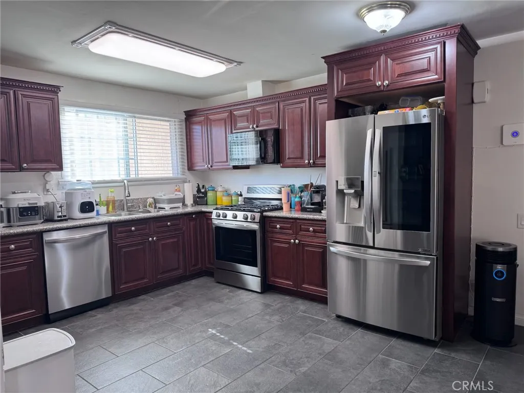 6656 Cleomoore, West Hills, California 91307 home-pic-4