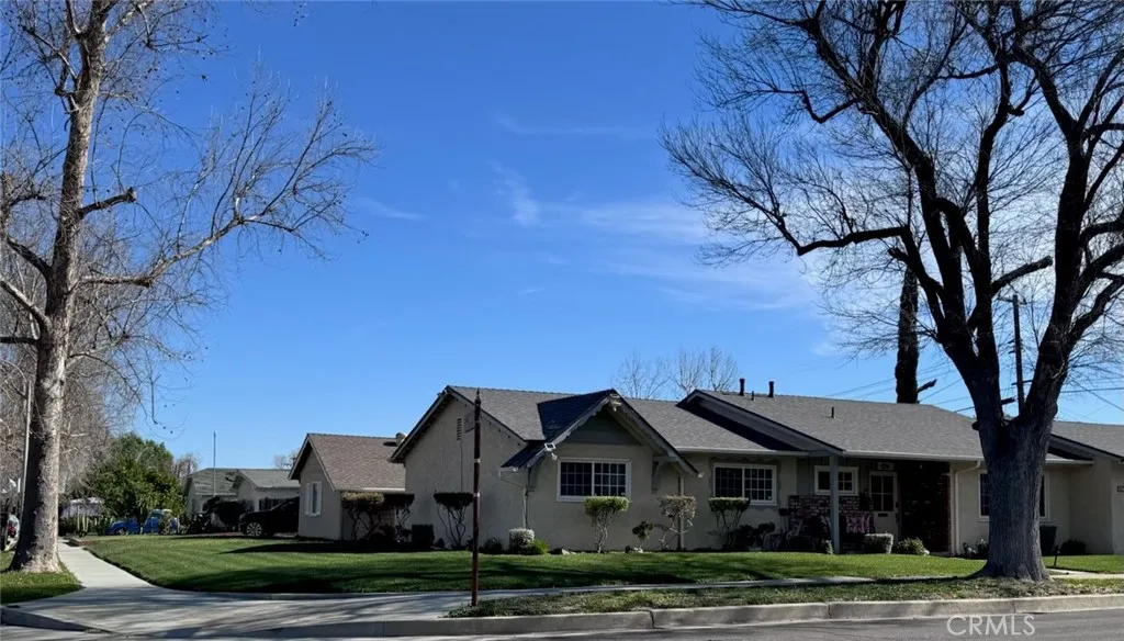 6656 Cleomoore, West Hills, California 91307 home-pic-2