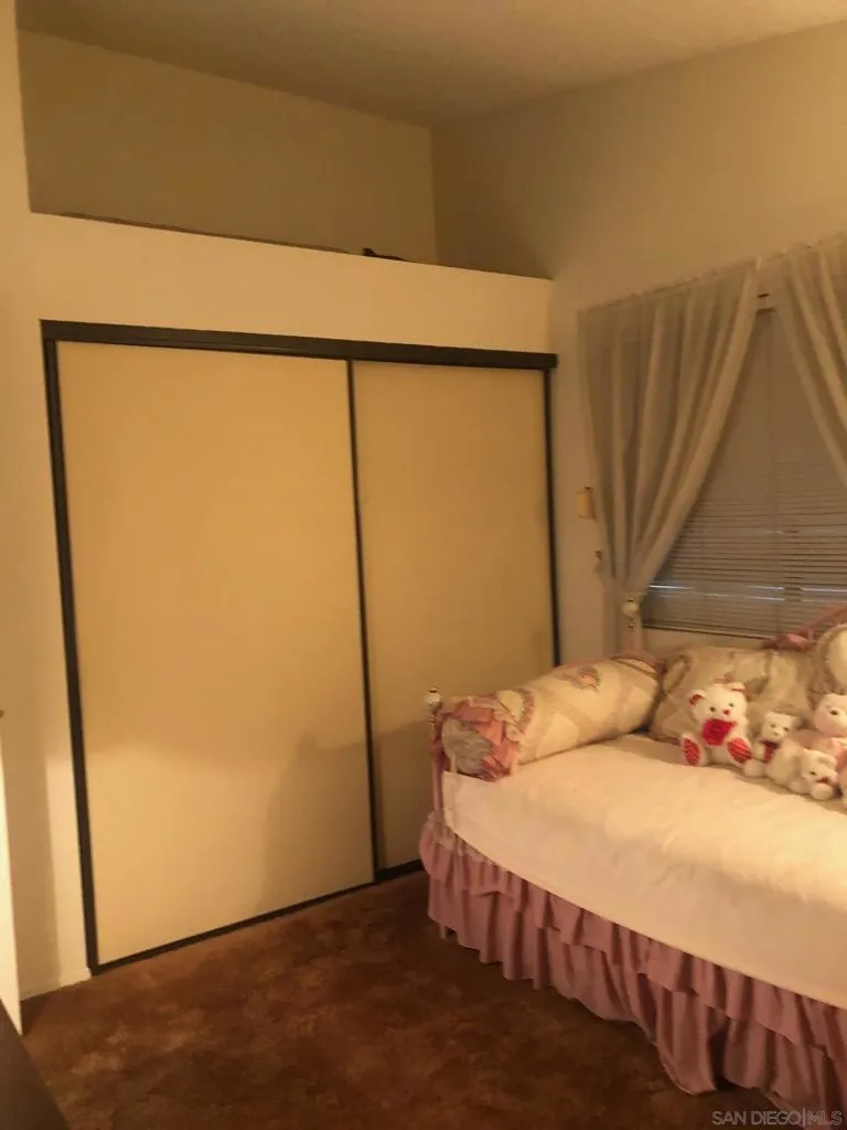 2552 Wind River Rd, El Cajon, California 92019 home-pic-24