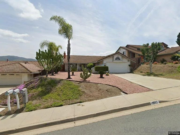 2552 Wind River Rd, El Cajon, California 92019 home-pic-39