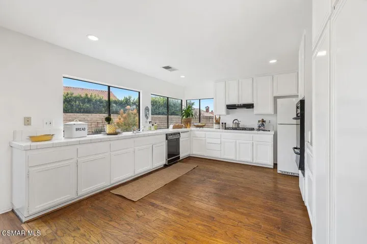 16_11996259_186141_186141-EI-116