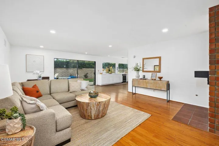 24_11996267_186141_186141-EI-124