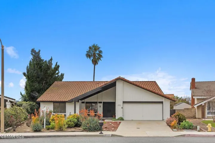 45_11996243_186141_186141-EI-102-blurred