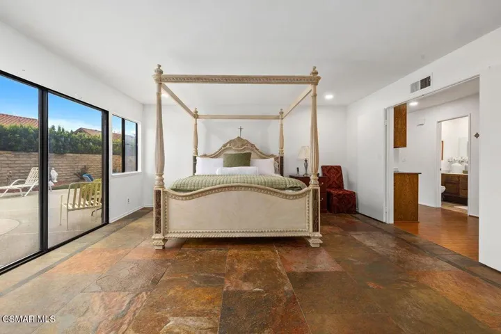 30_11996273_186141_186141-EI-130