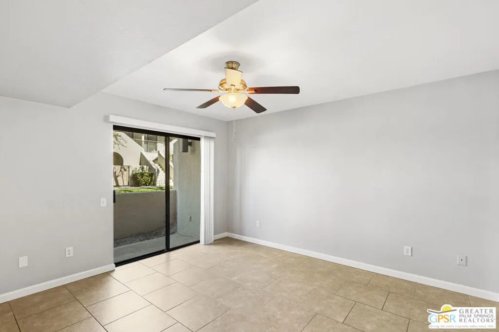 351 N Hermosa Drive 3a1, Palm Springs, California 92262 home-pic-17