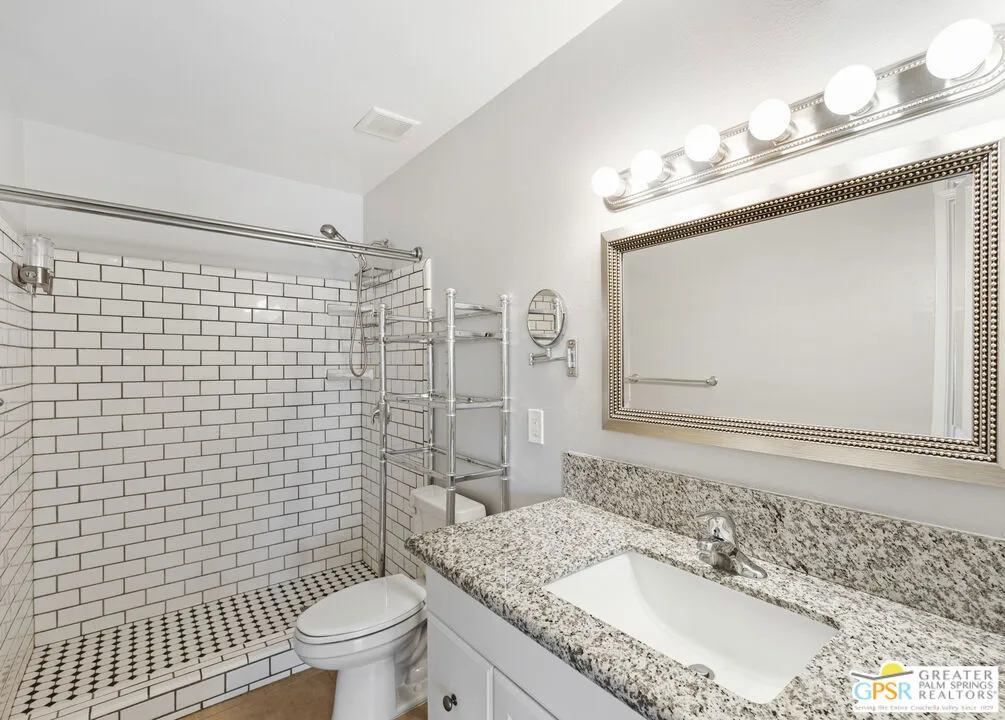 351 N Hermosa Drive 3a1, Palm Springs, California 92262 home-pic-20