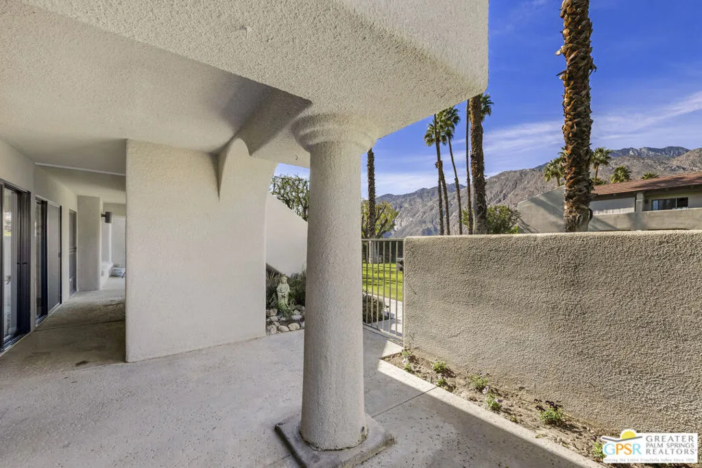 351 N Hermosa Drive 3a1, Palm Springs, California 92262 home-pic-7