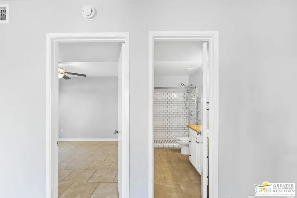 351 N Hermosa Drive 3a1, Palm Springs, California 92262 home-pic-16