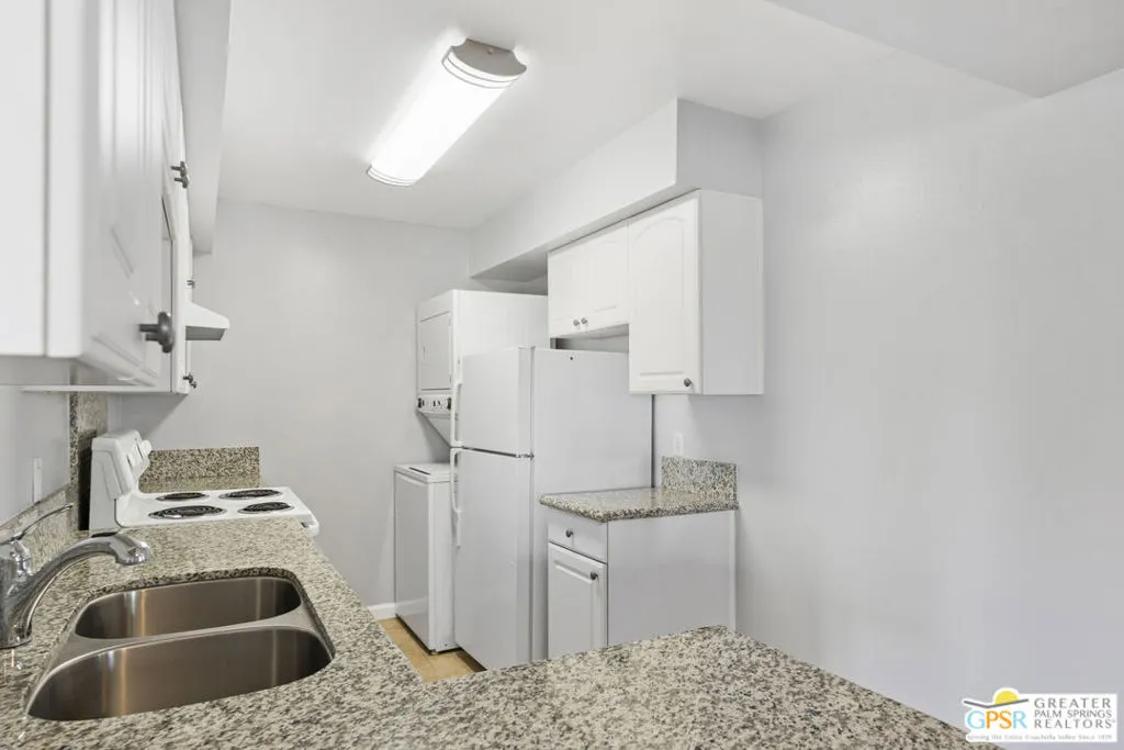 351 N Hermosa Drive 3a1, Palm Springs, California 92262 home-pic-15