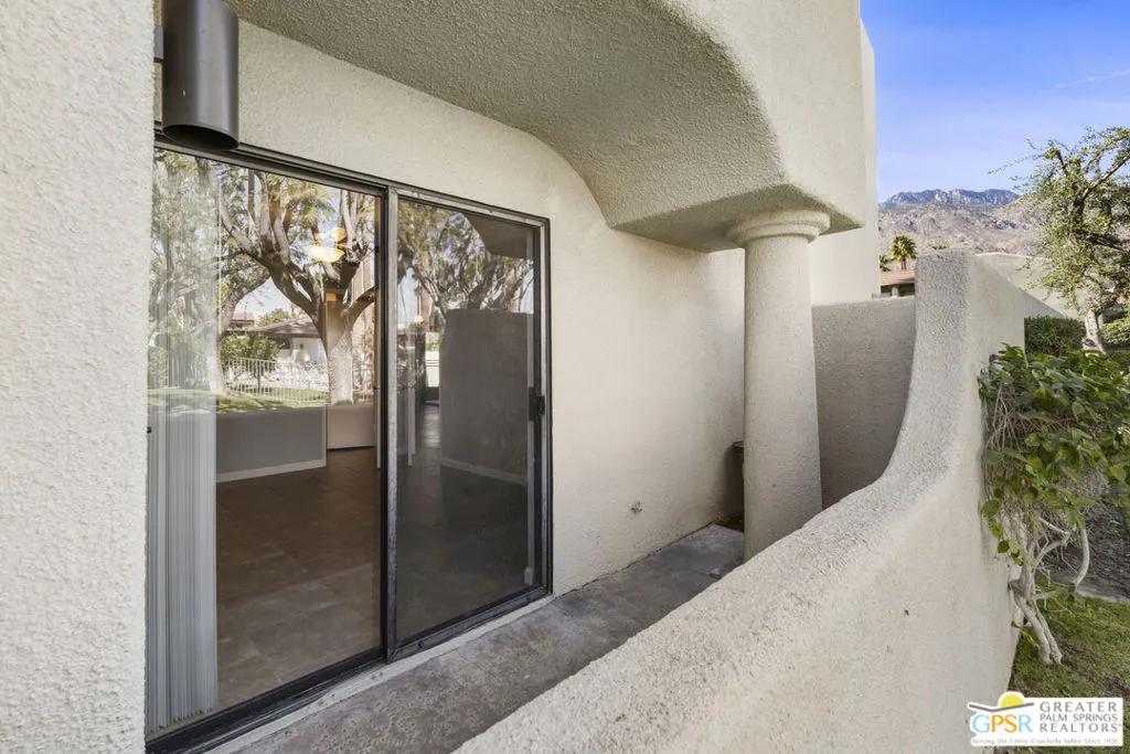 351 N Hermosa Drive 3a1, Palm Springs, California 92262 home-pic-22