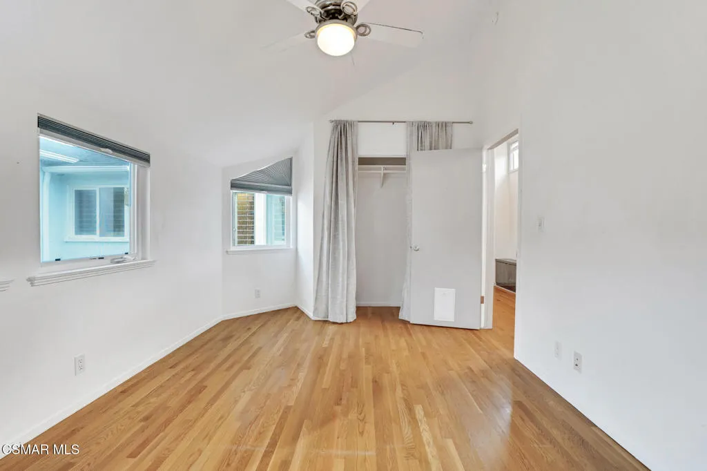 4219 Shadyglade Avenue, Studio City, California 91604 home-pic-13