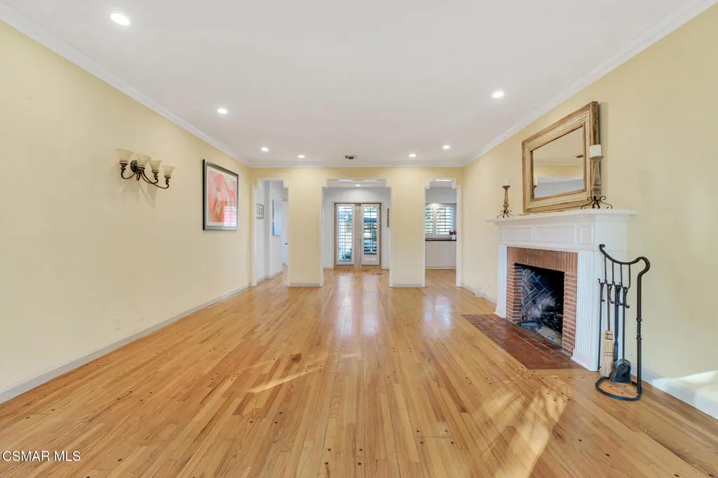 4219 Shadyglade Avenue, Studio City, California 91604 home-pic-8
