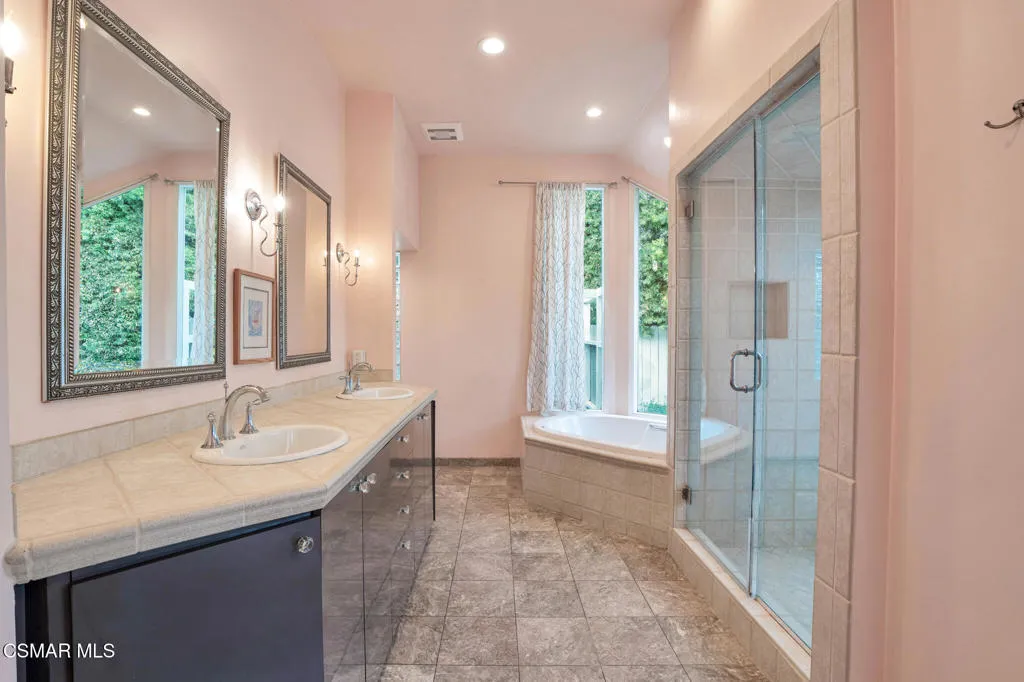 4219 Shadyglade Avenue, Studio City, California 91604 home-pic-21