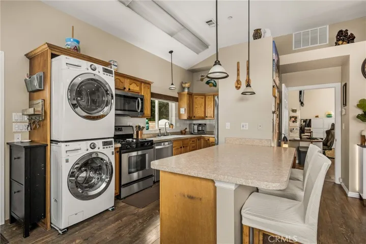 Sink has window looking to the outside