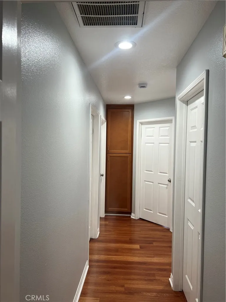 1127 Mcfarland, Wilmington, California 90744 home-pic-10