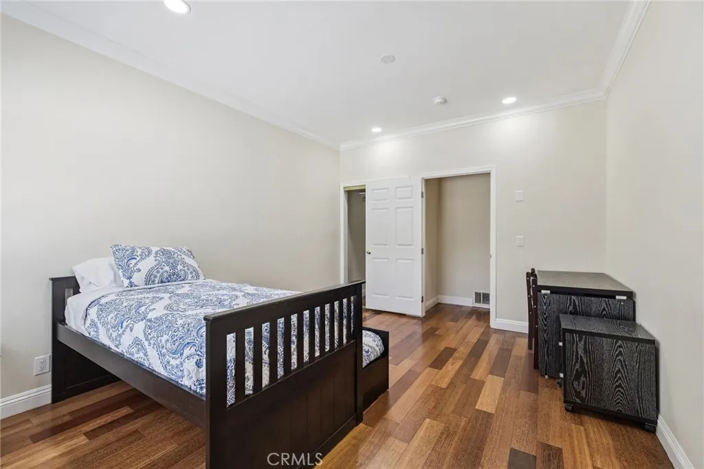 2104 Crenshaw Boulevard, Los Angeles, California 90016 home-pic-23