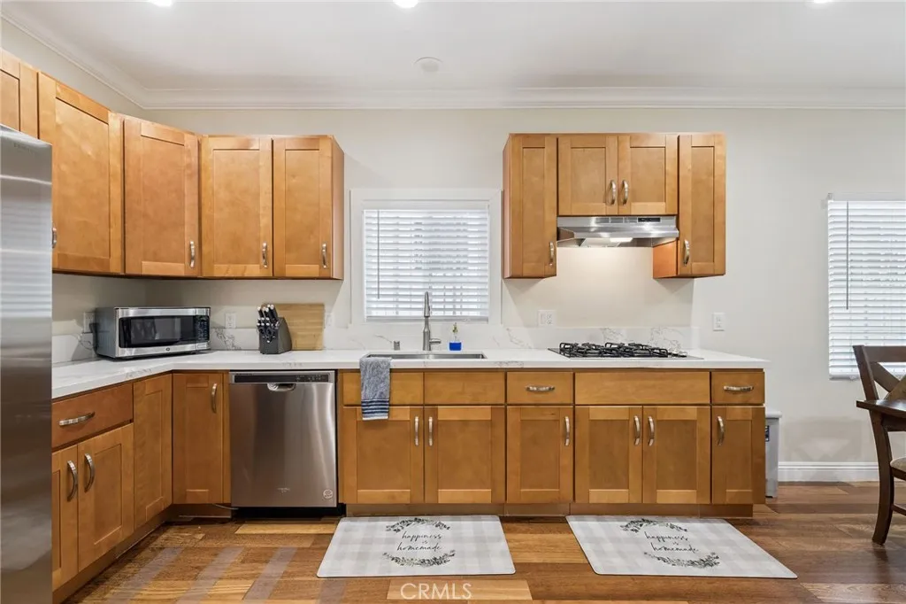 2104 Crenshaw Boulevard, Los Angeles, California 90016 home-pic-13