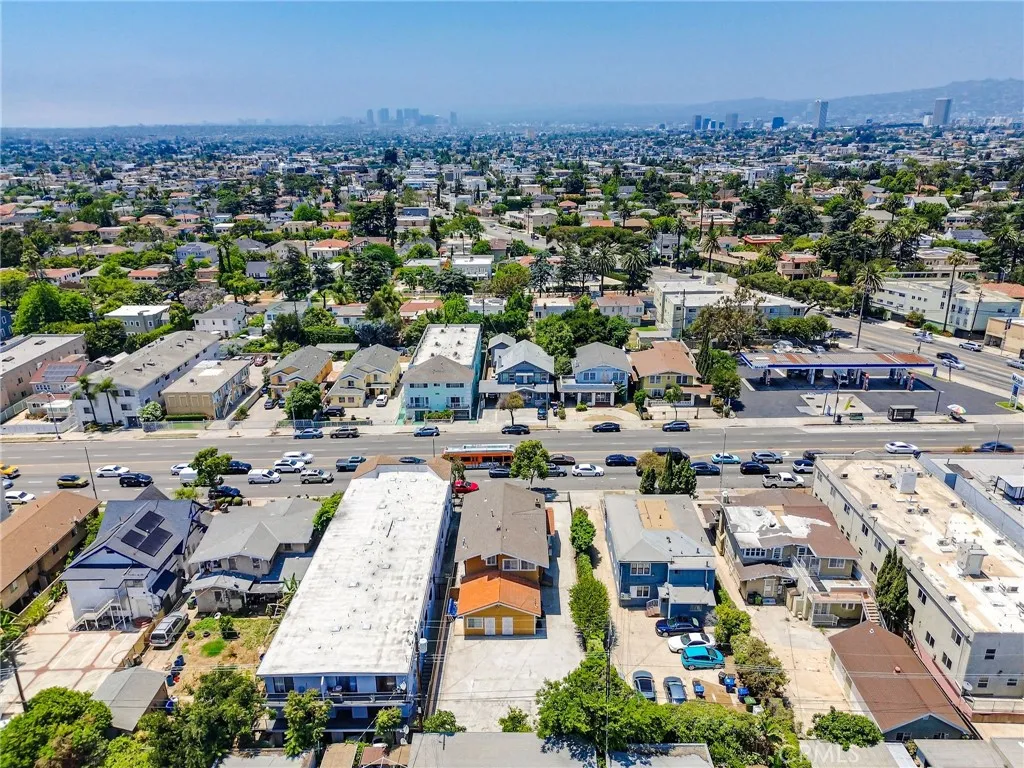 2104 Crenshaw Boulevard, Los Angeles, California 90016 home-pic-62