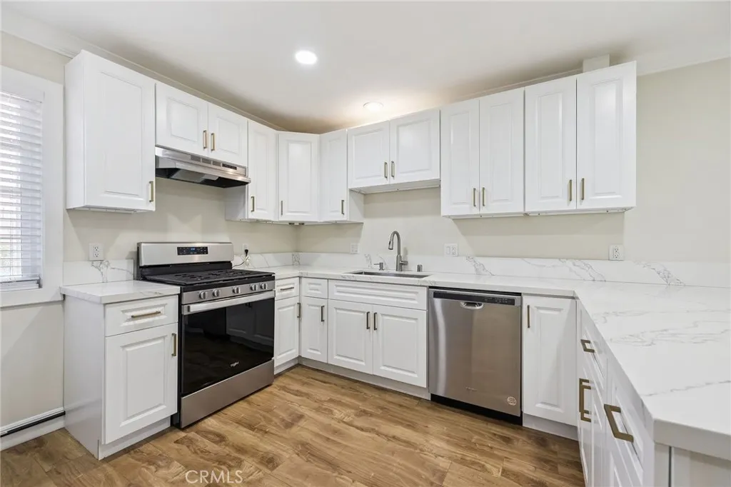 2104 Crenshaw Boulevard, Los Angeles, California 90016 home-pic-27