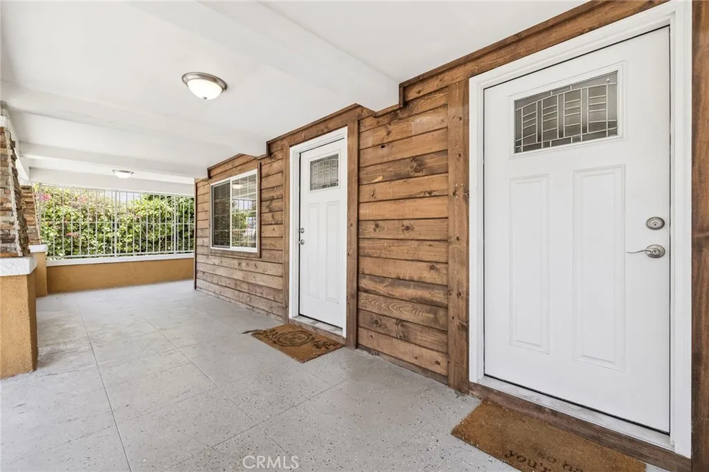 2104 Crenshaw Boulevard, Los Angeles, California 90016 home-pic-3