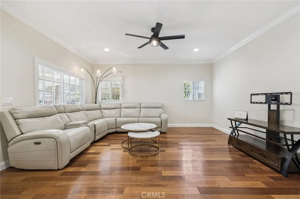 2104 Crenshaw Boulevard, Los Angeles, California 90016 home-pic-7