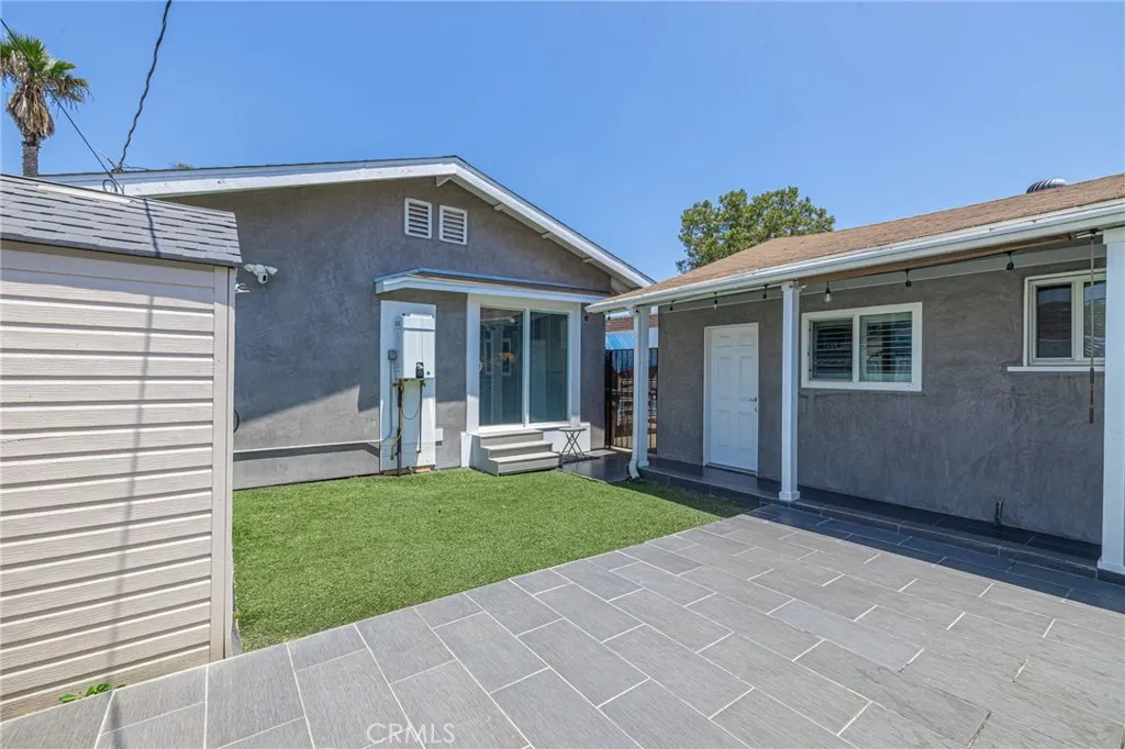 2548 E Washington, Carson, California 90810 home-pic-34