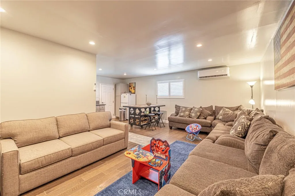 2548 E Washington, Carson, California 90810 home-pic-15