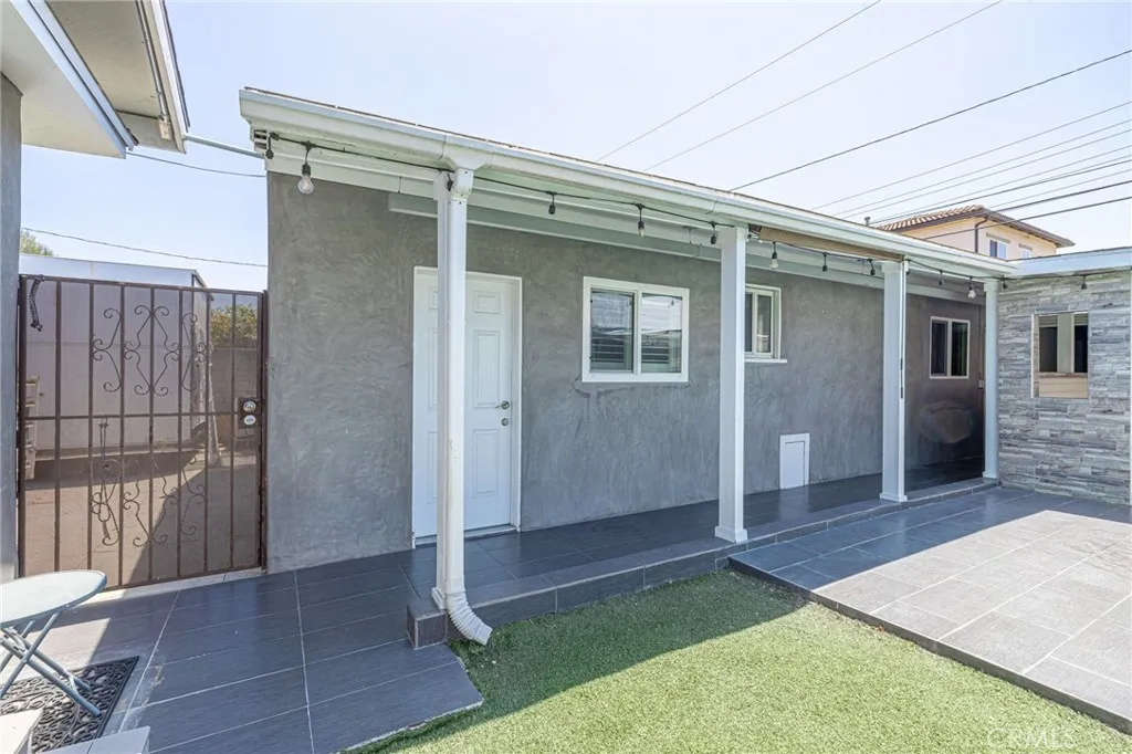 2548 E Washington, Carson, California 90810 home-pic-32