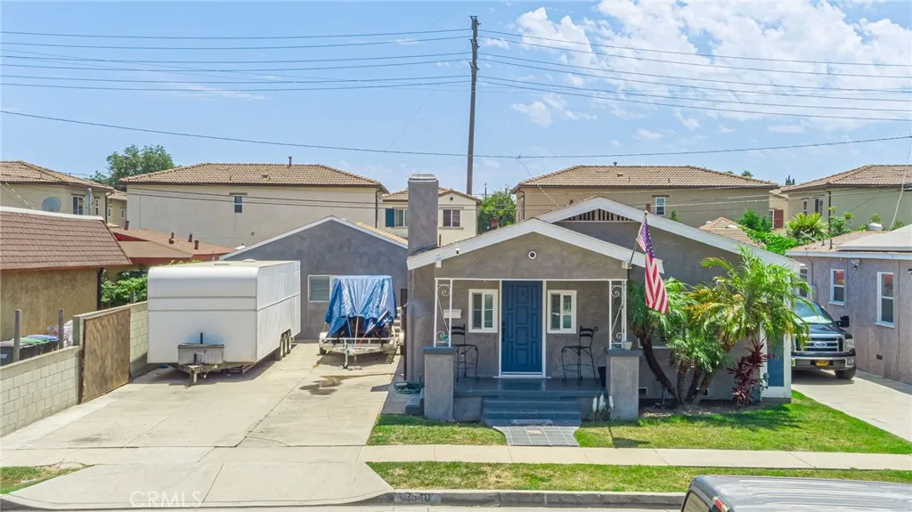 2548 E Washington, Carson, California 90810 home-pic-4