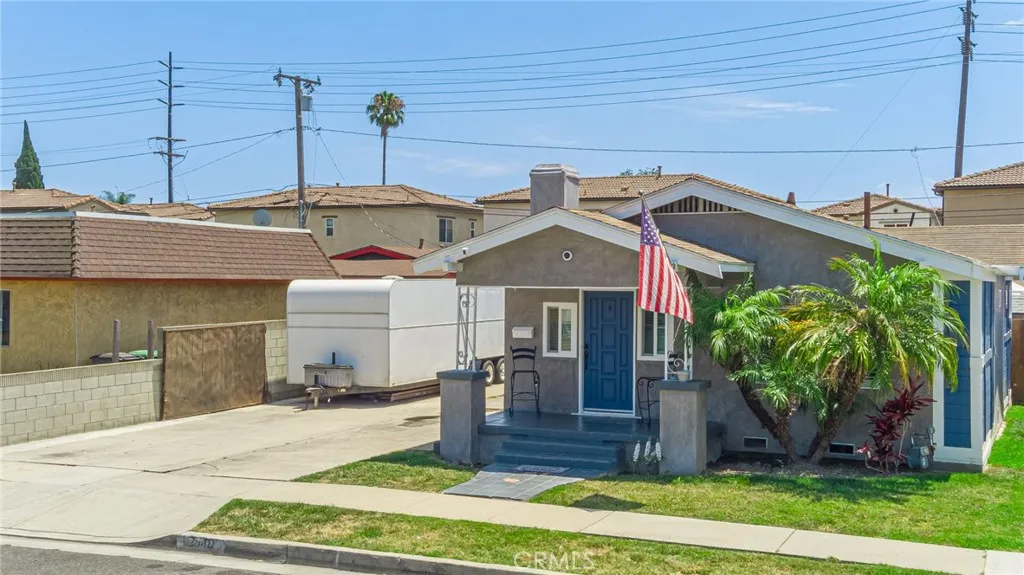 2548 E Washington, Carson, California 90810 home-pic-6
